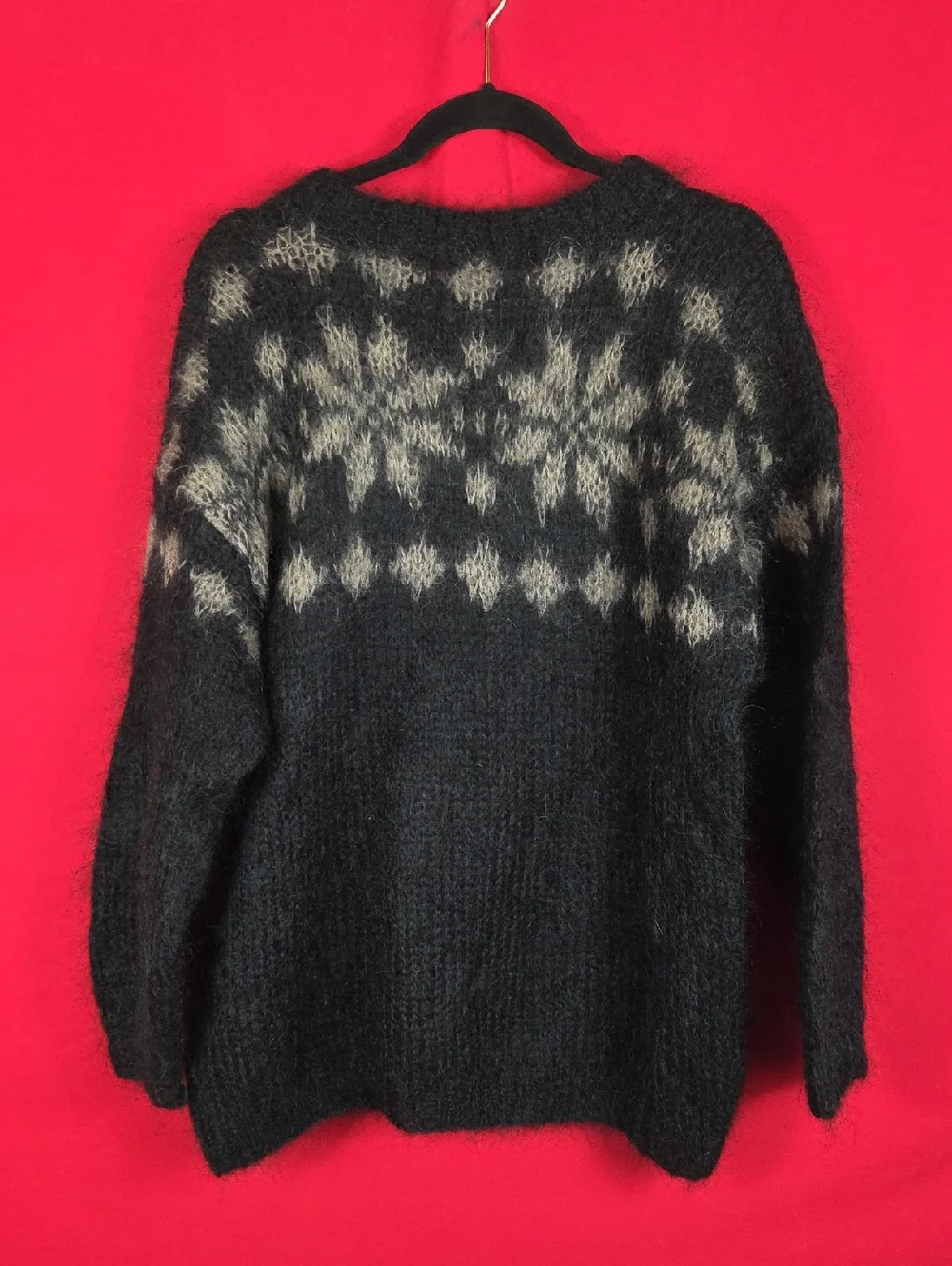 ALVA KNIT Nordic Wool Sweater Iceland Unisex Black